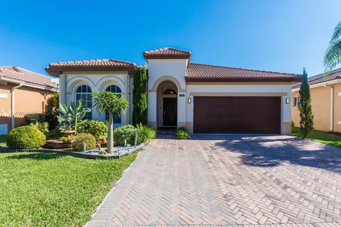 137 SE 22nd Ter, Homestead FL 33033