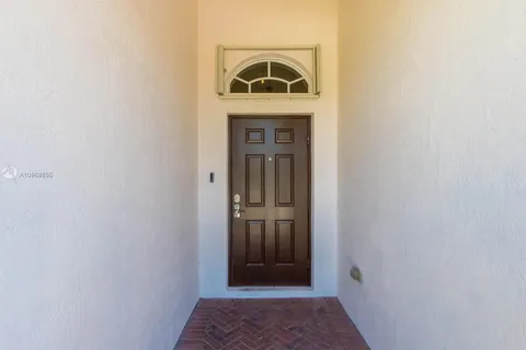 137 SE 22nd Ter, Homestead FL 33033