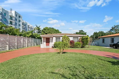6537 SW 23 St, West Miami FL 33155