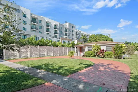 6537 SW 23 St, West Miami FL 33155