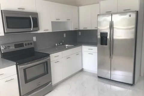 2935 NW 88th St # 2, Miami FL 33147