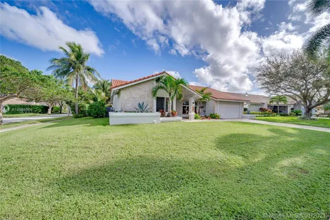 1580 NW 101st Ave, Plantation FL 33322