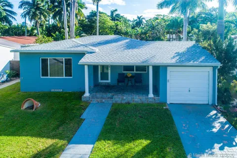 1512 Wiley St, Hollywood FL 33020