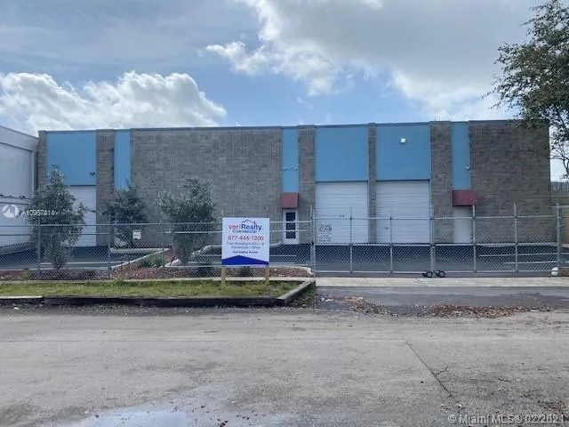 5610 N Rodman St, Hollywood FL 33023