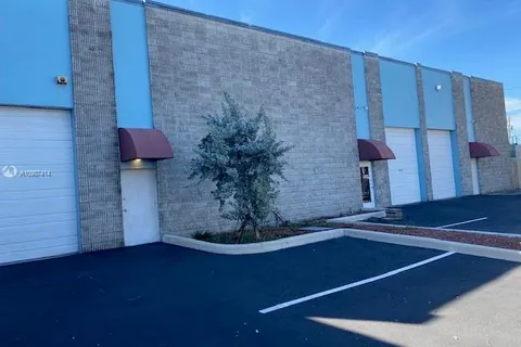 5610 N Rodman St, Hollywood FL 33023