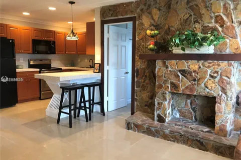 2680 NW 64th Ave, Margate FL 33063
