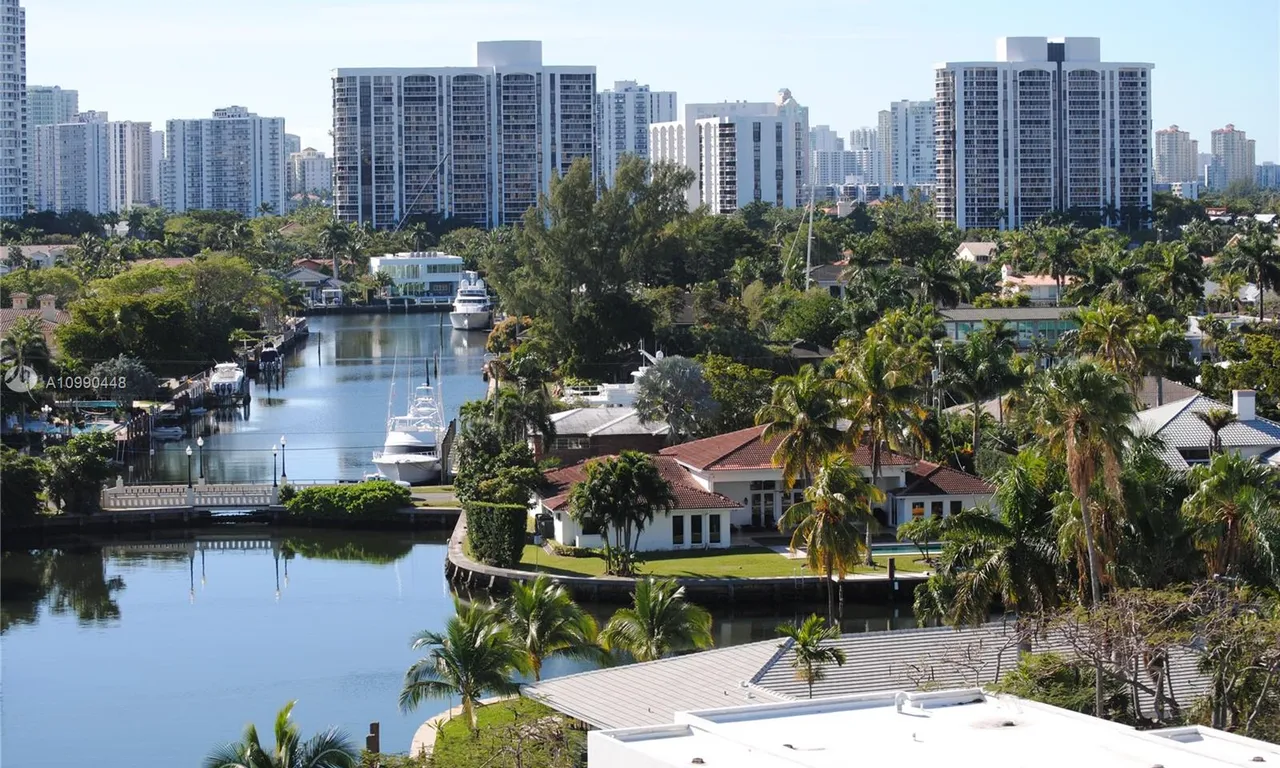 401 Golden Isles Dr # 907, Hallandale Beach FL 33009