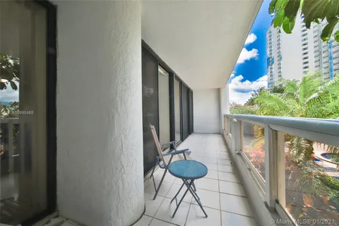 1717 N Bayshore Dr # 1153, Miami FL 33132