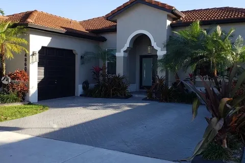 14860 SW 32nd St, Miami FL 33185