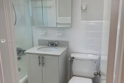 18820 NW 7th Ave # 1, Miami Gardens FL 33169