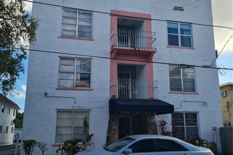 428 SW 9th St # 6, Miami FL 33130