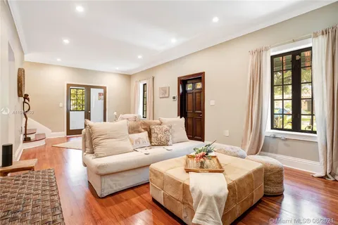 1329 Obispo Ave, Coral Gables FL 33134