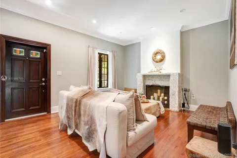 1329 Obispo Ave, Coral Gables FL 33134