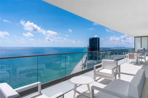 18975 Collins Ave # 4600, Sunny Isles Beach FL 33160