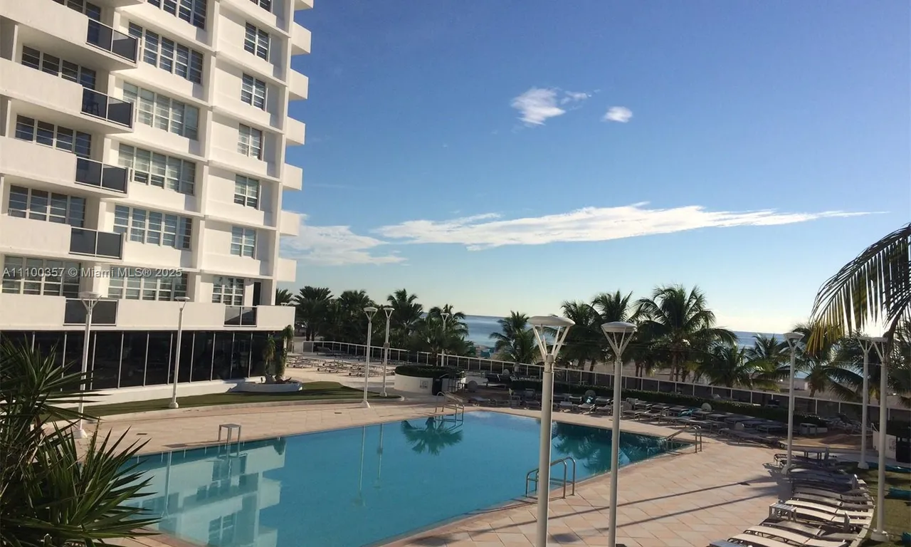 100 Lincoln Rd # 521, Miami Beach FL 33139