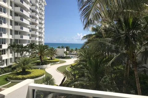 100 Lincoln Rd # 521, Miami Beach FL 33139