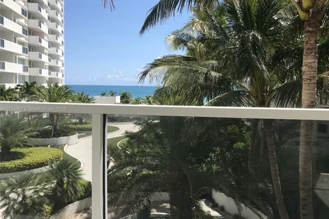 100 Lincoln Rd # 521, Miami Beach FL 33139