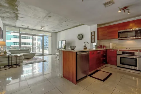 3250 NE 1st Ave # 703, Miami FL 33137