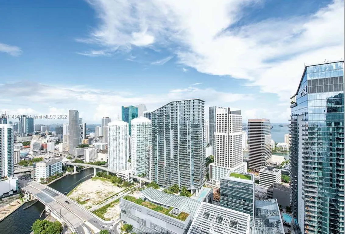 88 SW 7th St # 3707, Miami FL 33130