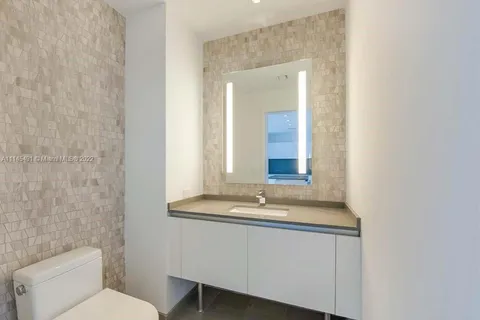 88 SW 7th St # 3707, Miami FL 33130