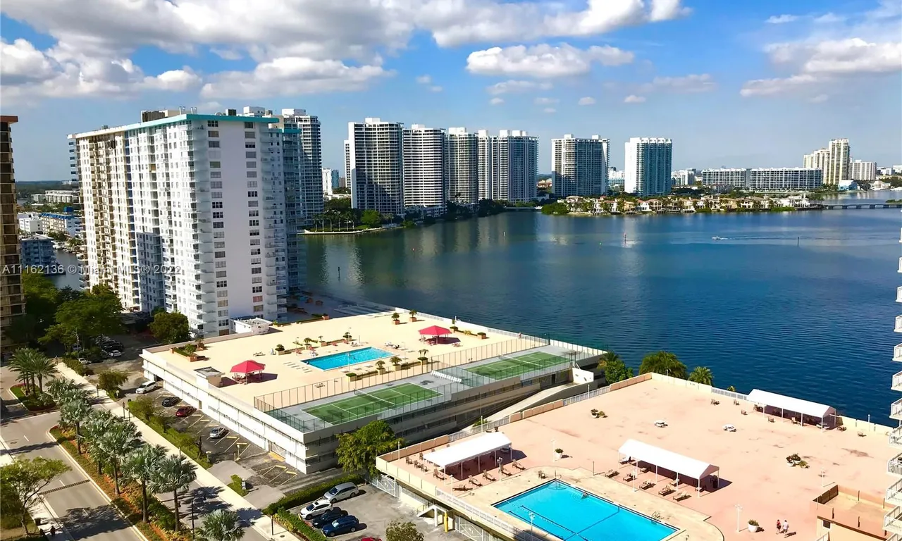 250 174th St # 1810, Sunny Isles Beach FL 33160