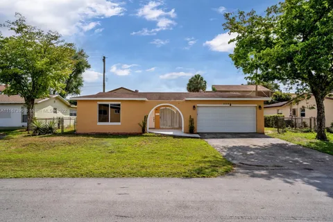 3021 Tara Rd, Miramar FL 33025