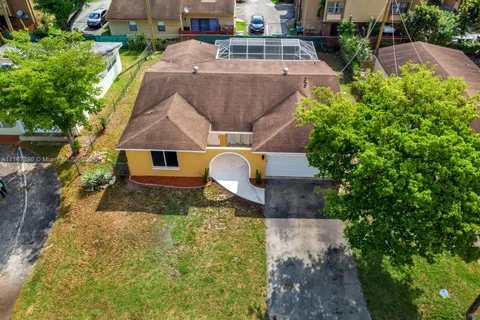 3021 Tara Rd, Miramar FL 33025