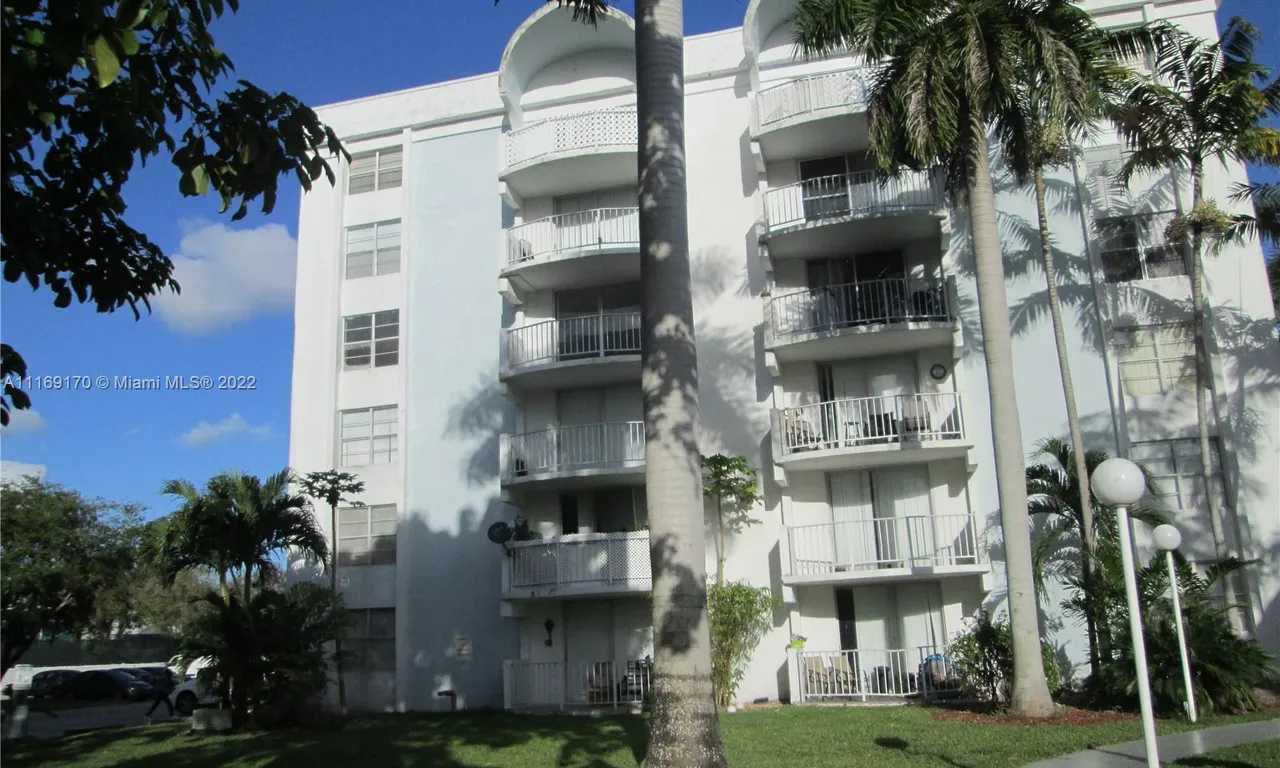 486 NW 165th St Rd # B401, Miami FL 33169