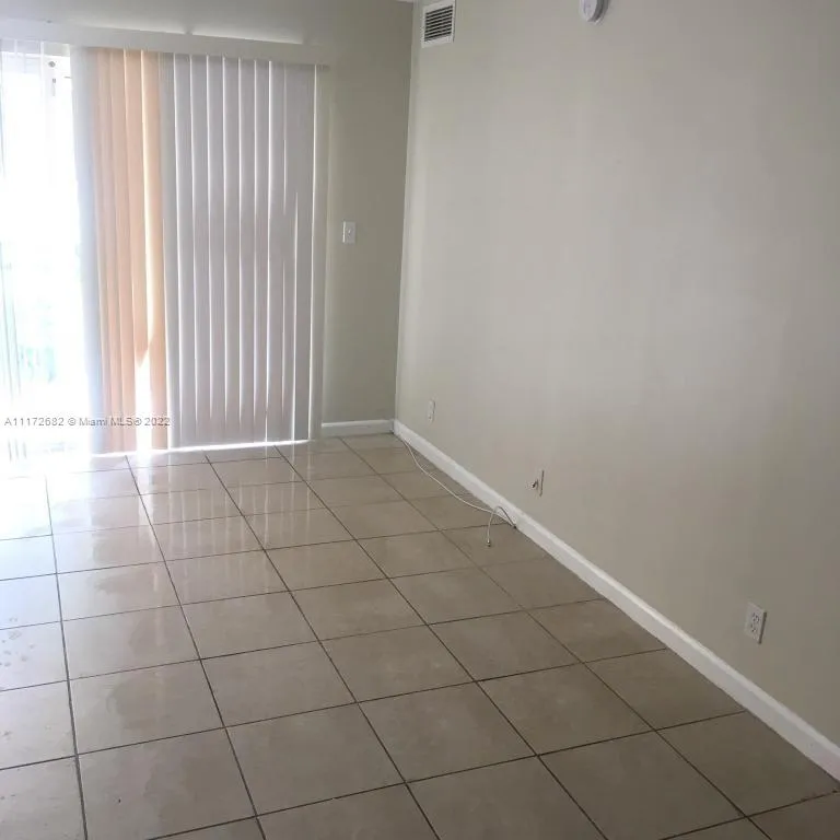 2820 NW 55th Ave # 2B, Lauderhill FL 33313