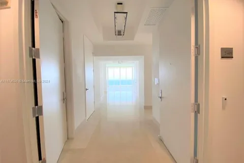 16001 Collins Ave # 2401, Sunny Isles Beach FL 33160