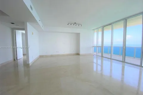 16001 Collins Ave # 2401, Sunny Isles Beach FL 33160