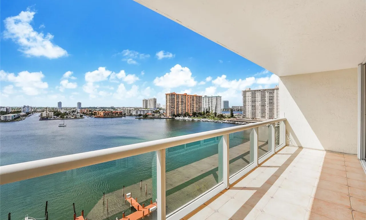 17050 N Bay Rd # 1008, Sunny Isles Beach FL 33160