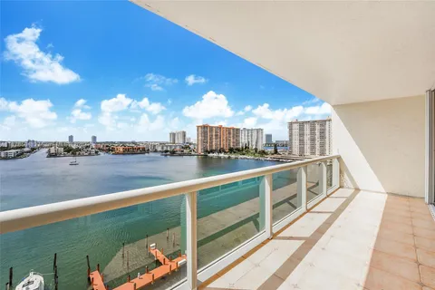 17050 N Bay Rd # 1008, Sunny Isles Beach FL 33160