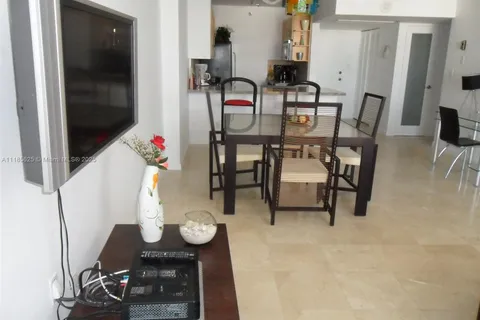 100 Lincoln Rd # 1243, Miami Beach FL 33139