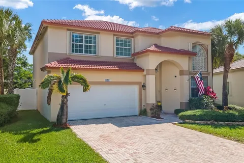 16731 NW 13th St, Pembroke Pines FL 33028