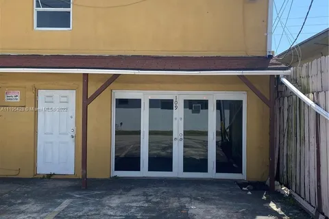 1610 N Dixie Hwy # 109, Hollywood FL 33020