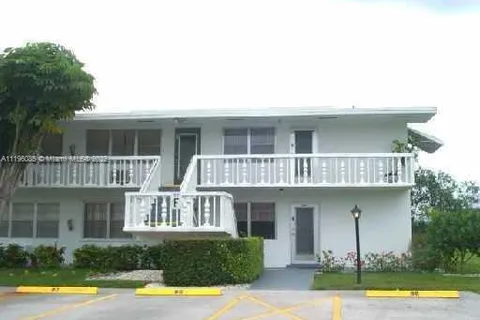 95 Kent F # 95, West Palm Beach FL 33417