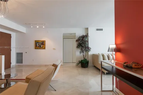 6365 Collins Ave # 4102, Miami Beach FL 33141