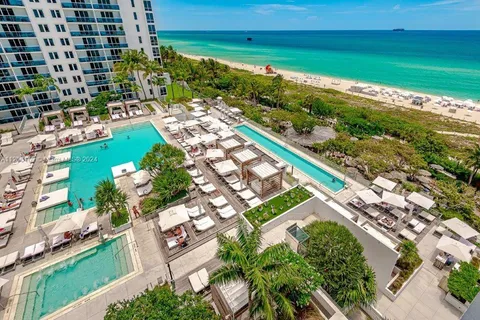 2301 Collins Ave # 1622, Miami Beach FL 33139