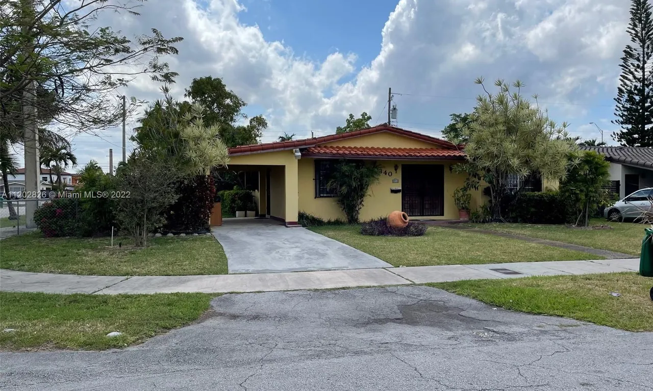 3340 SW 96th Ave, Miami FL 33165