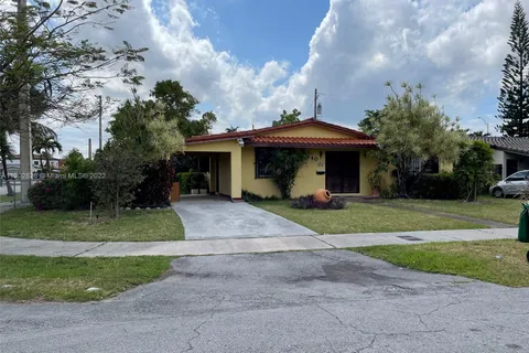 3340 SW 96th Ave, Miami FL 33165
