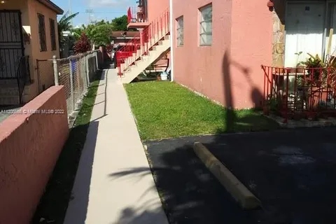 1978 NW 22nd Ct, Miami FL 33125