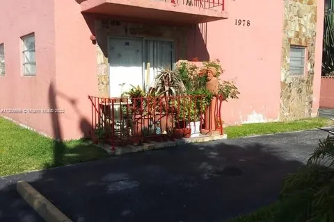 1978 NW 22nd Ct, Miami FL 33125