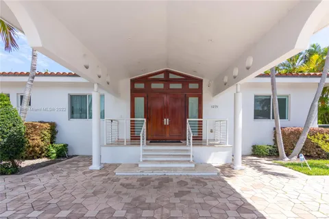 1271 98th St, Bay Harbor Islands FL 33154