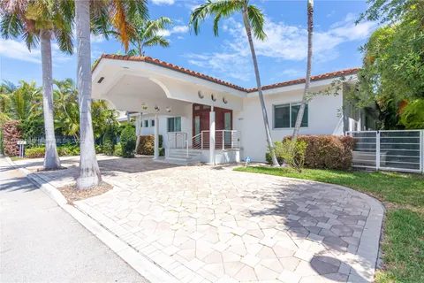 1271 98th St, Bay Harbor Islands FL 33154