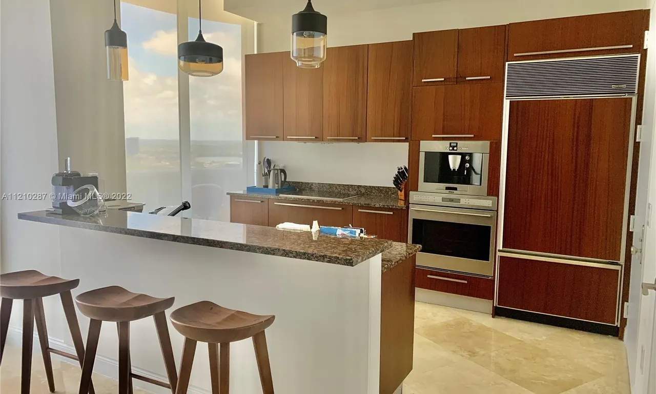 15811 Collins Ave # 3305, Sunny Isles Beach FL 33160