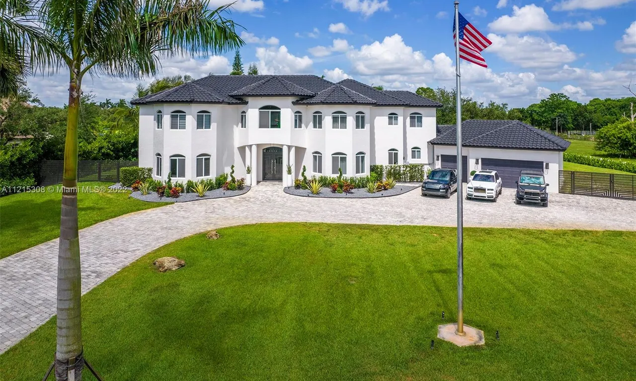 5801 Melaleuca Road, Southwest Ranches FL 33330