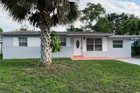 4392 SW 49th Ct, Dania Beach FL 33314