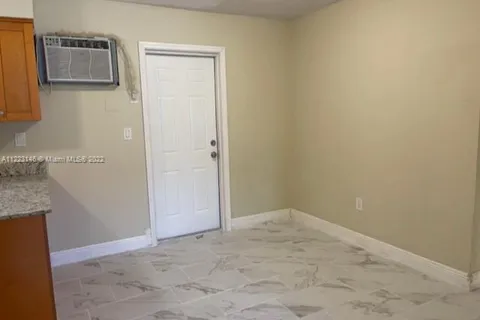 7601 Venetian St # 4, Miramar FL 33023