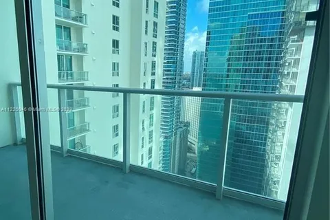 300 S Biscayne Blvd # 3109, Miami FL 33131